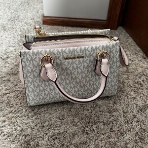 Michael Kors Signature Satchel in Gray and Pink